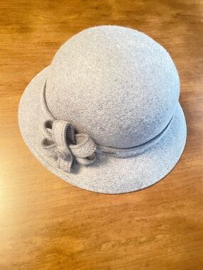 ADORA Light Gray Felt Cloche Hat with Satin Trim